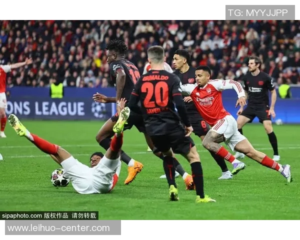 国王杯阿森纳与多特蒙德战平补时进球引发争议判罚全场沸腾